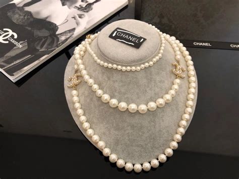 replica chanel pearl necklace uk